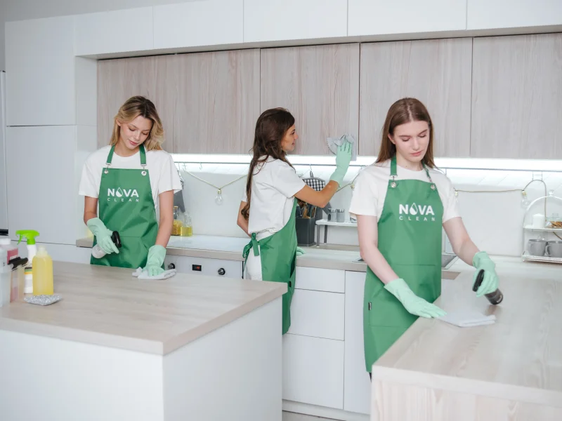 Уборка двухкомнатной квартиры в Омске